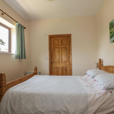 Garras Barn Villa Truro Exterior photo