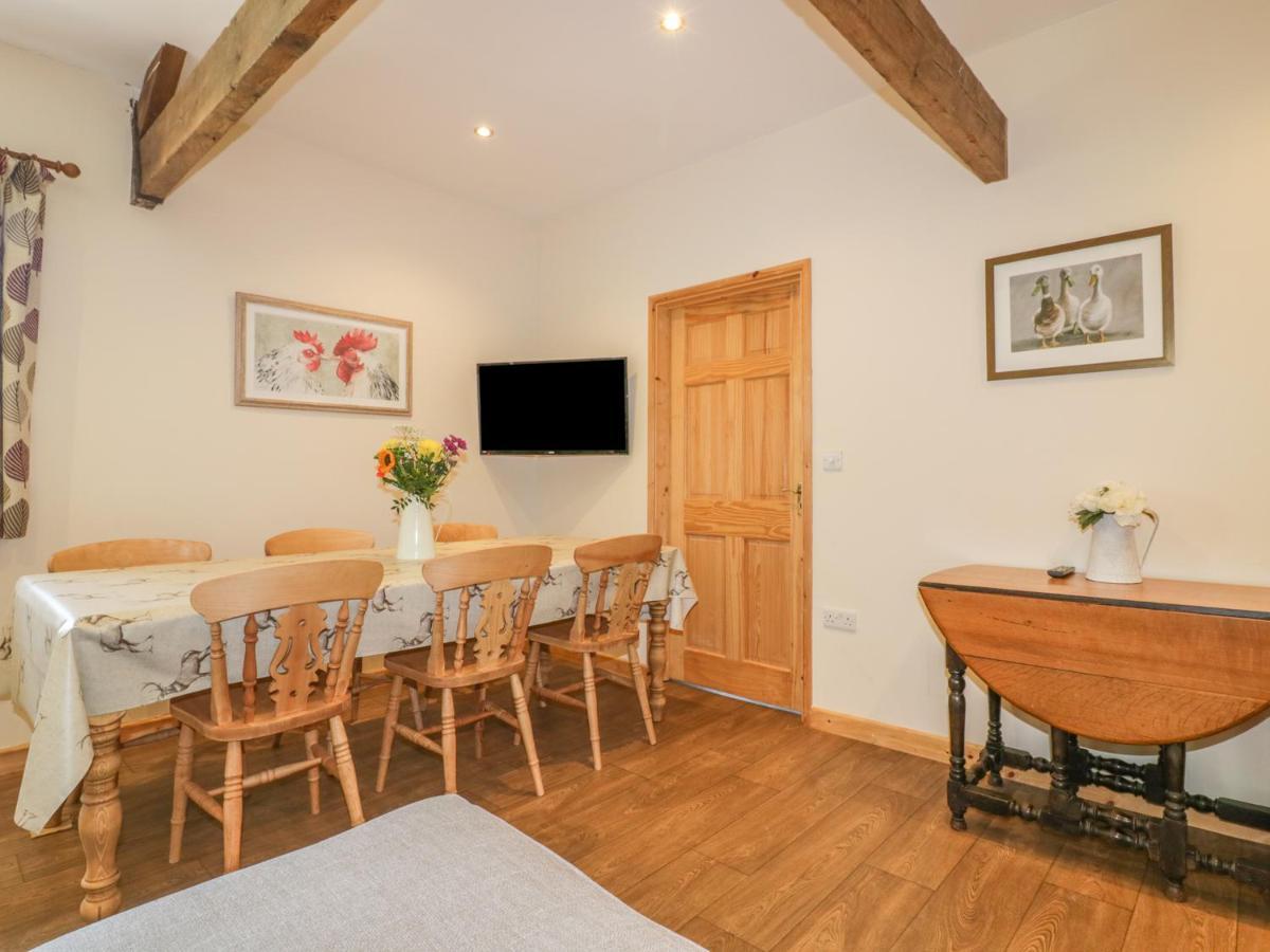 Garras Barn Villa Truro Exterior photo